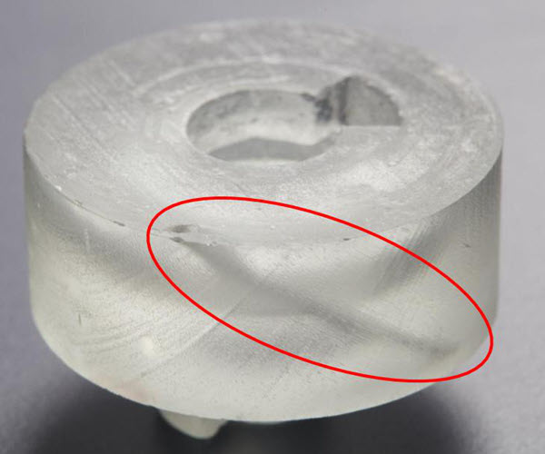 핀홀 또는 컷 엘코퍼레이션